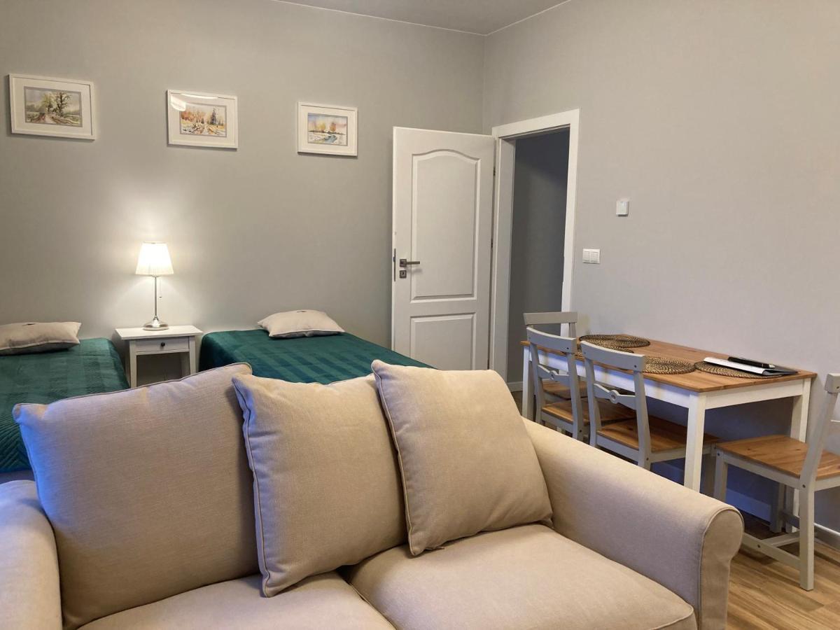 Black Lion Apartment Pcim